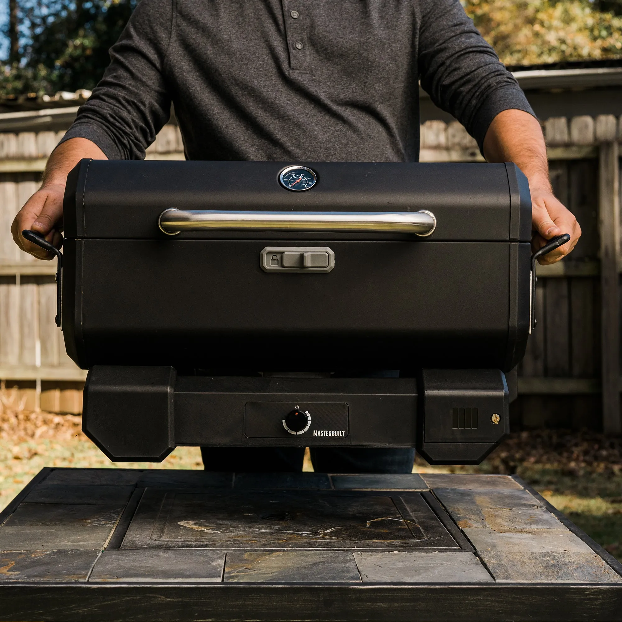 Masterbuilt Portable Charcoal BBQ and Smoker with Cart